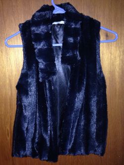 Young girls fur vest Large 10-12