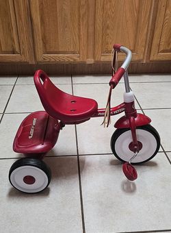 Radio  Flyer tricycle