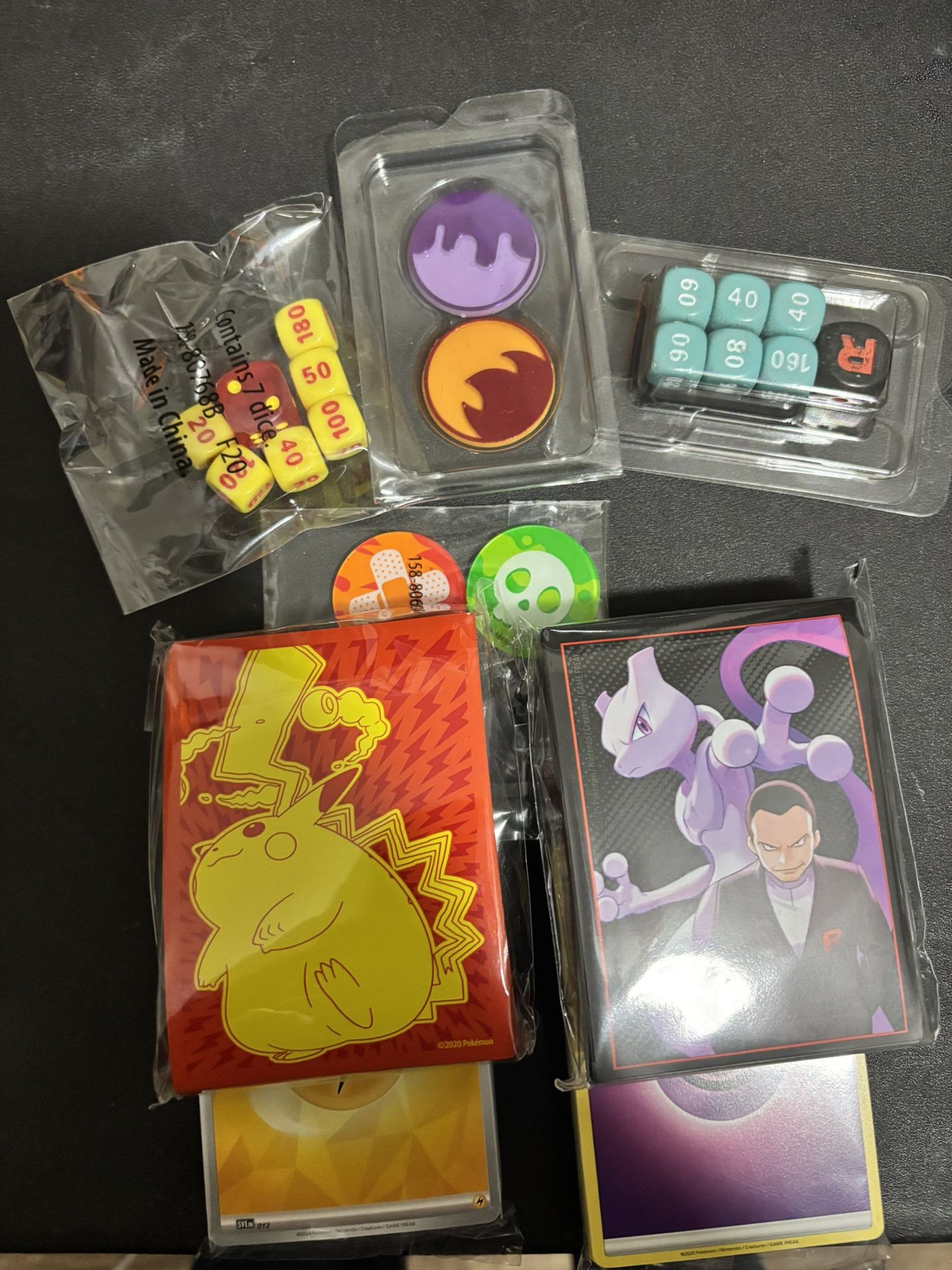 Pokemon Sleeves, Dice, Energy’s