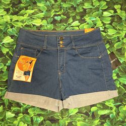 Wax jeans shorts