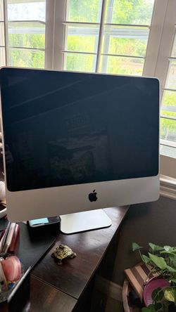 Apple computer