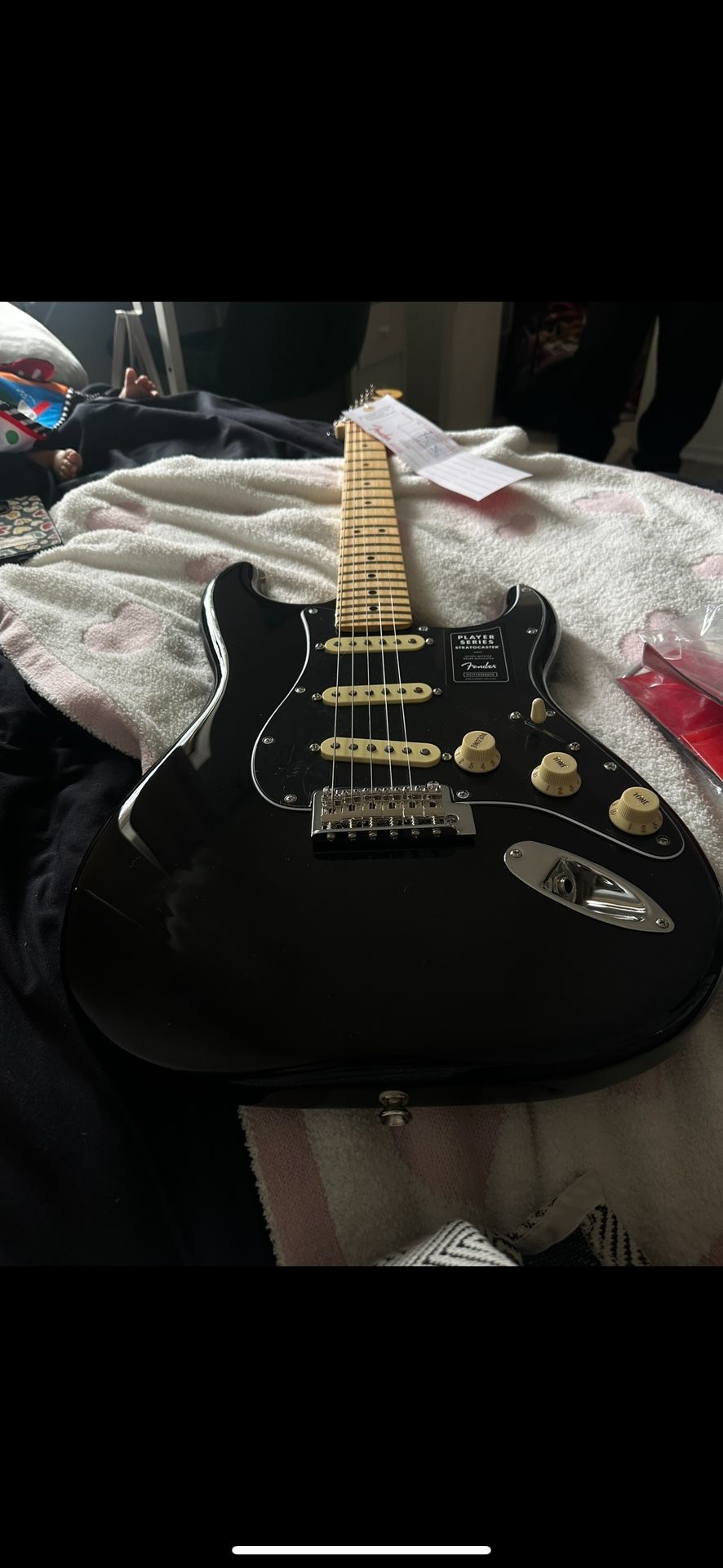 FENDER STRATOCASTER