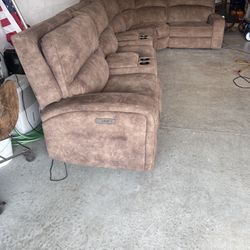 Automatic Reclining Sectional Sofa