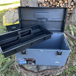 Plano 701 21” Tool Box for Sale in Bonney Lake, WA - OfferUp