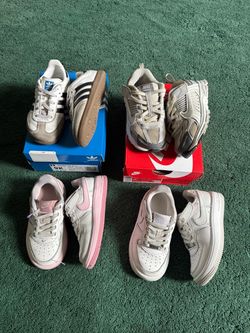 Toddler shoes 9C