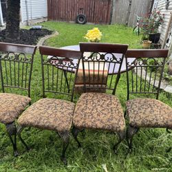 Dinnig Table Set , Everything In The Picture Is Include 