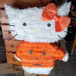 Hello Kitty Pinata
