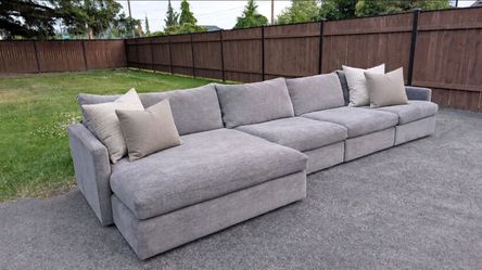 Crate and barrel lounge extended deep sectional