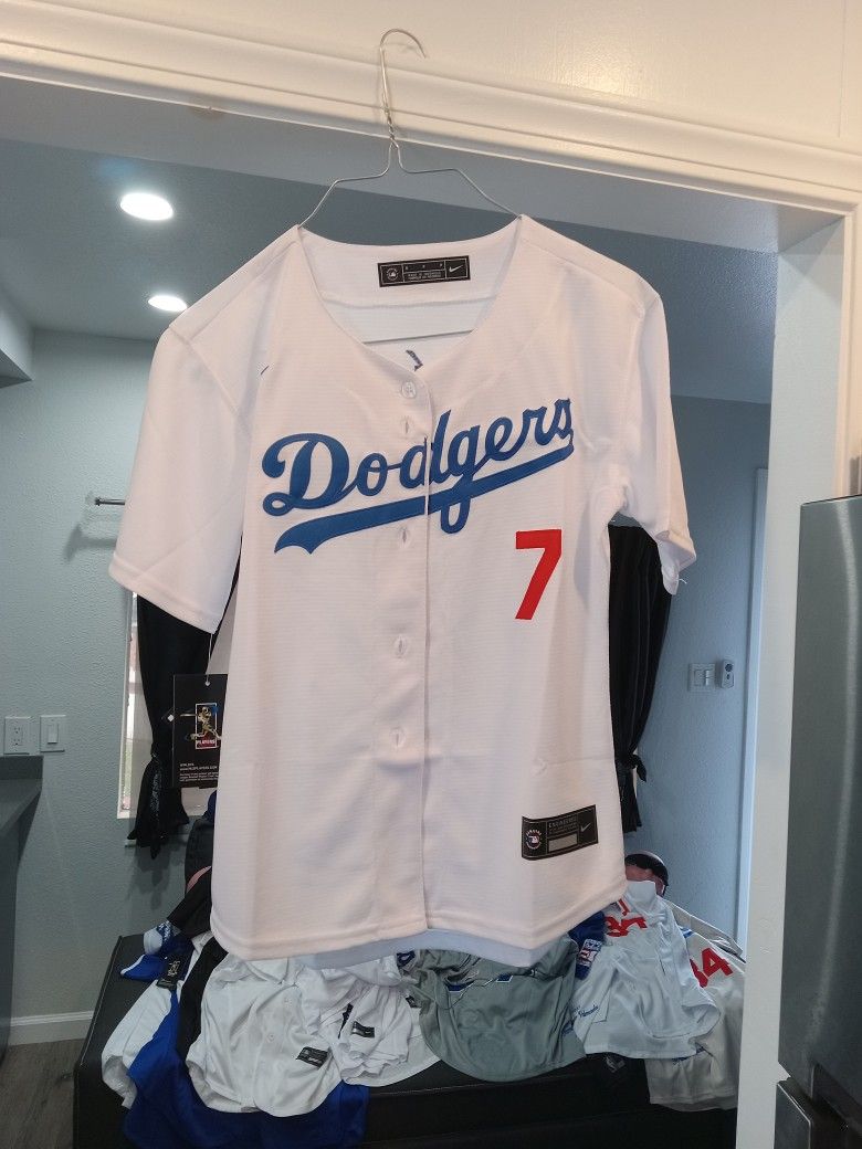Women Urias 7 Dodger Jersey for Sale in Bell Gardens, CA OfferUp