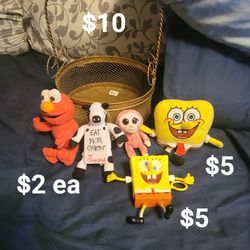 Sponge Bob toys, elmo, beanie baby, cow & basket
Harlingen near Walmart 