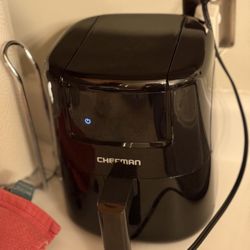 Chefman Mini Air Fryer (2 Qt)