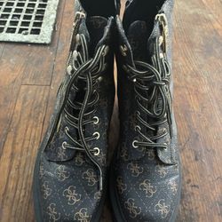 Guess boots 