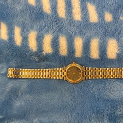 Gucci Womens Watch 