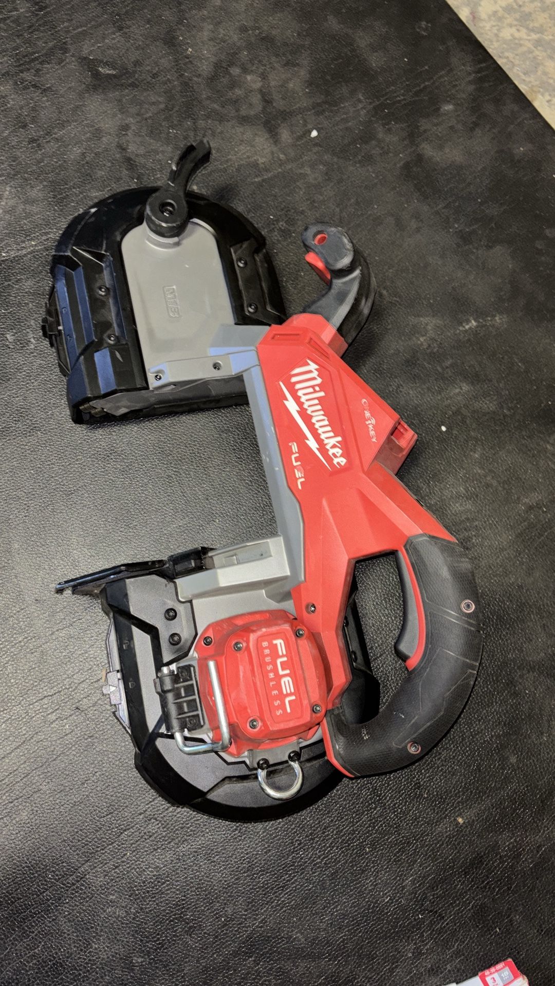 Deep Cut Band Saw And 3.0 Battery 