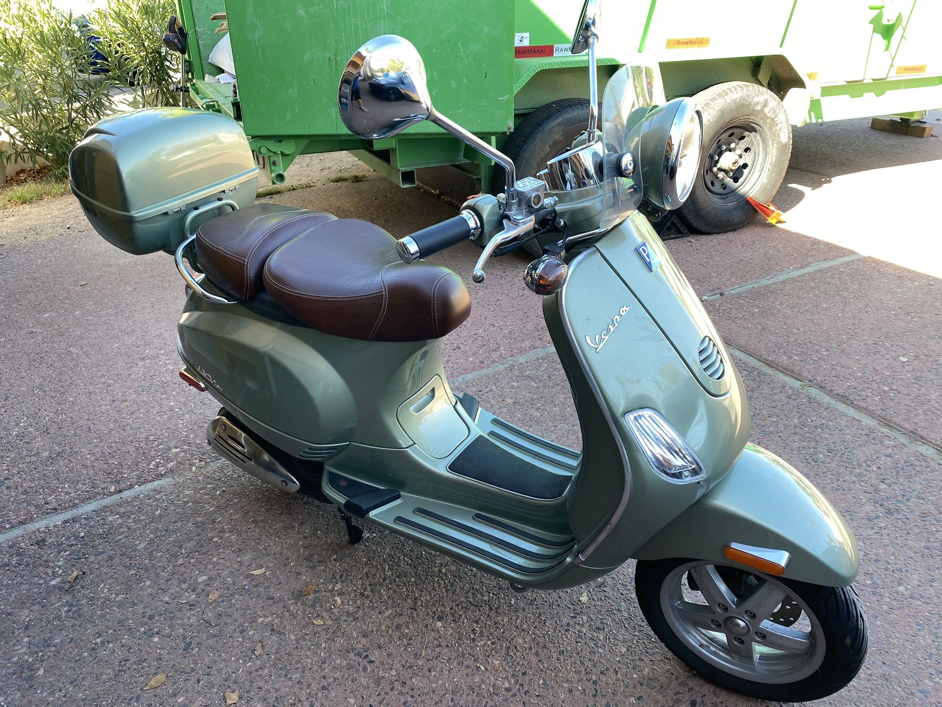 2007 Vespa LXV 150 Scooter