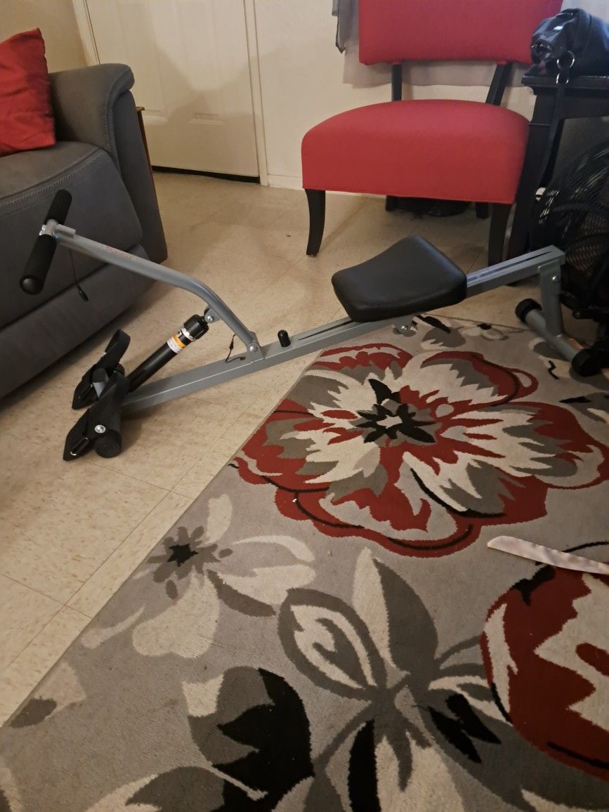 Sunny Health & Fitness Rowing Machine