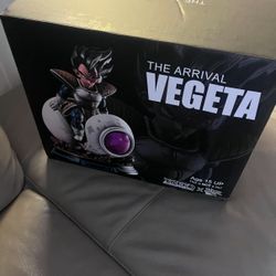 The Arrival Vegeta Statue