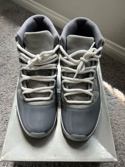 Jordan 11 Cool gray Size 9.5