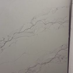 Valare Quartz Slabs – Soft White with Elegant Veining
