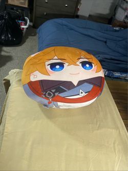 A lot of Annie plush pillows