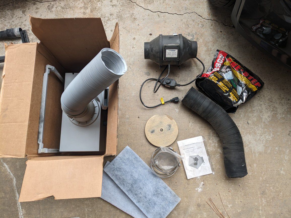 Spray Paint Studio And Accessories 
