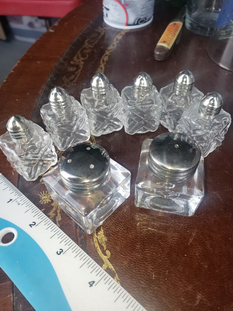 Mini salt and pepper shakers