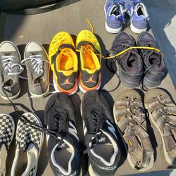 Men's Tennis Shoes Per Piece Or Offer For The LOT Merrell
Van's 
Converse
Nike
New balance
ASICS
Keen
Ecco 