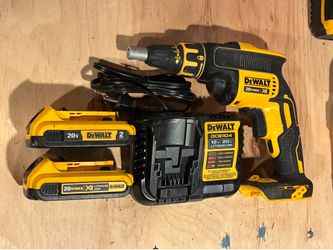 DEWALT Drywall Screw Gun Kit - DCF620D2
