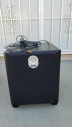 Powered Sub woofer