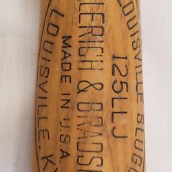 Johnny Bench Approved Junior League Baseball Bat