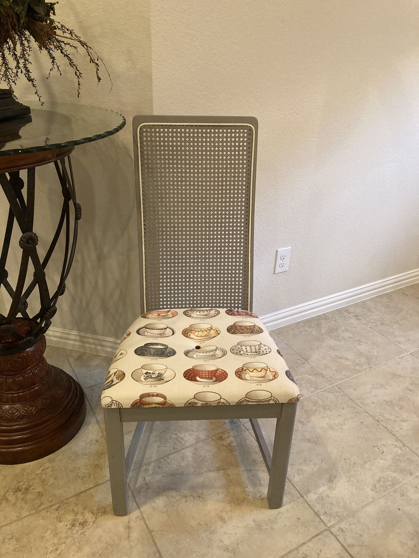 Student Desk Chair, 2 Mirrors, Teak Wood Fram+black Fram .A Conditions. Item In Arlington TX