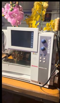 Bernina sewing 🧵 machine