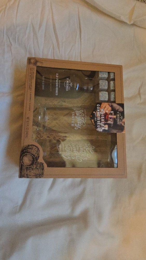 Brand New Whiskey Gift Set