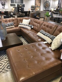 Baskove Auburn Large Leather LAF Sectional / couch /Living room set