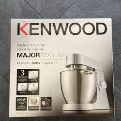 Kenwood Chef Titanium Kitchen Machine KMM021 - 7 qt