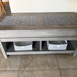 Adjustable height coffee table