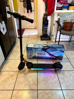 NEW - Jetson Omega Illuminated electric scooter