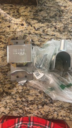 KIWI Sure-Latch Lockable Gate Latch