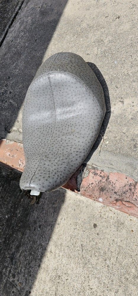 Harley Davidson Faux ostrich skin seat street glide