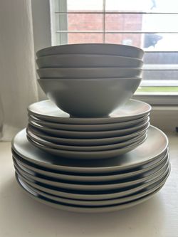 Ikea Dinner plates and bowls