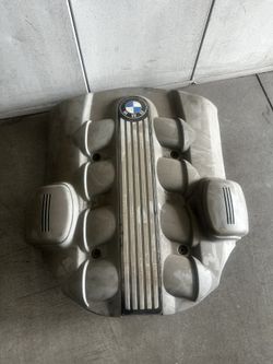 2004 7series bmw engine cover 