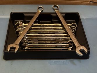Snap-on Tools 10 pc 12-Point Metric Flank DriveR Combination Wrench Set (10-19 mm)