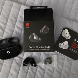 Beats Studio Buds