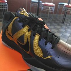 Brand New Never Worn Kobe Eggplant  8.5