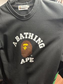 A bathing ape crewneck