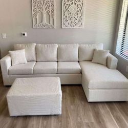💥 Brand New Cream Sectionals With Free Ottoman