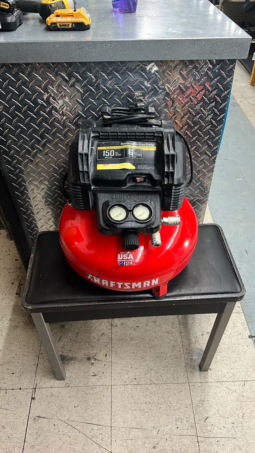 Craftsman CMEC6150 6 Gallon Electric Pancake Air Compressor