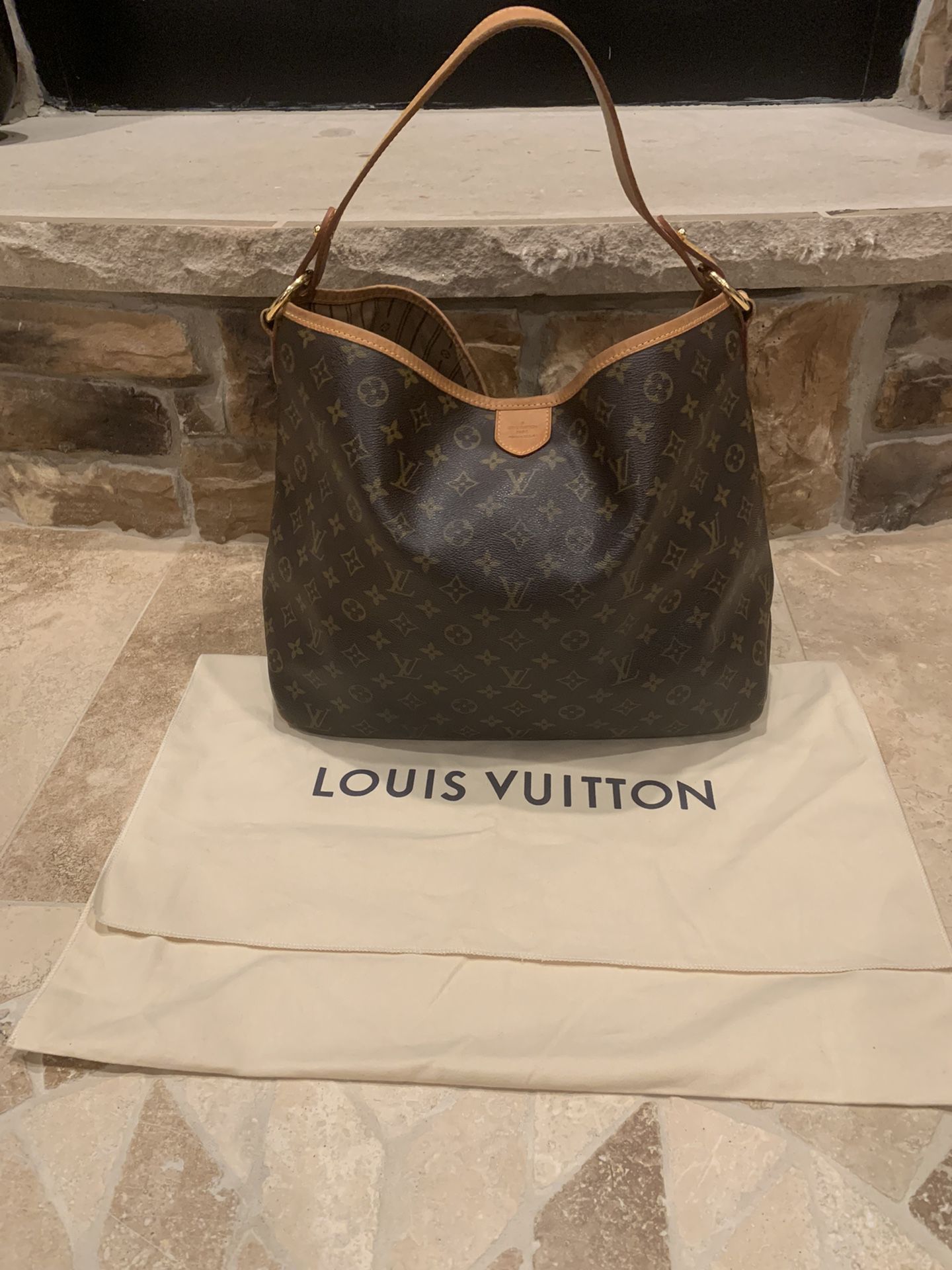 Louis Vuitton Delightful MM  Louis vuitton delightful mm, Louis vuitton  delightful, Louis vuitton handbags outlet