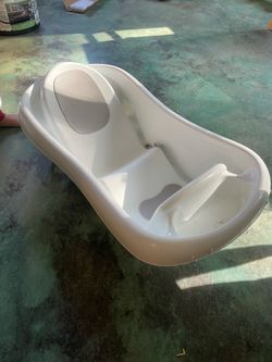 Baby bathtub