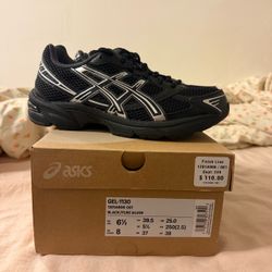 NWT Unisex Black Asics Gel 1130
